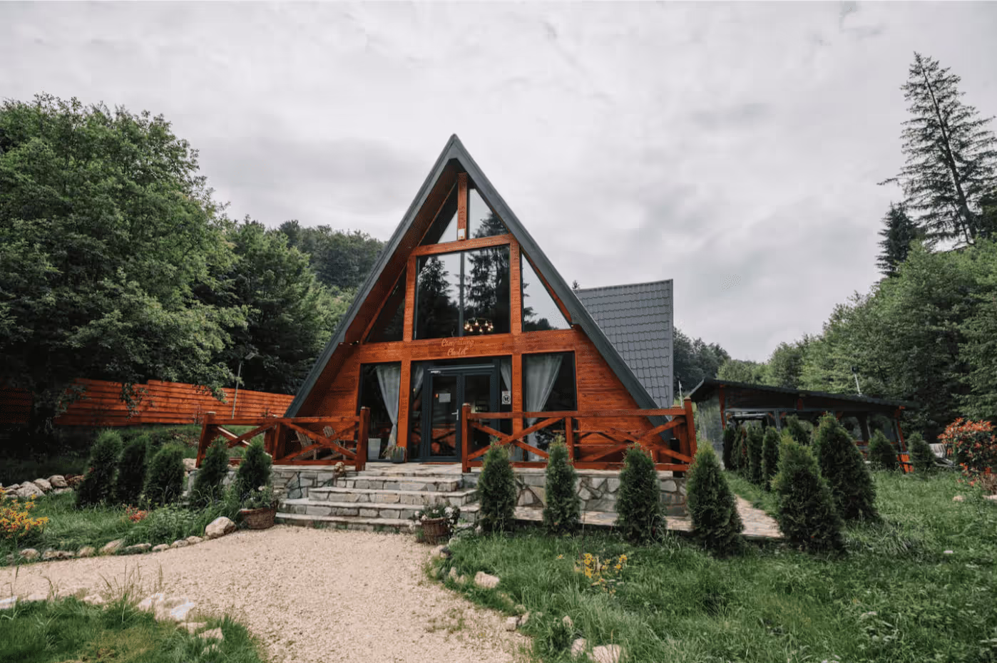 A-frame cabin in the Carpathians on the Helix Bucharest route